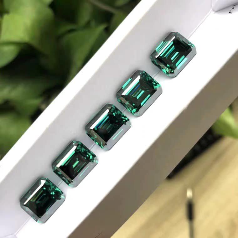 Lab Created Emerald: An Ideal Substitute for Natural Emerald