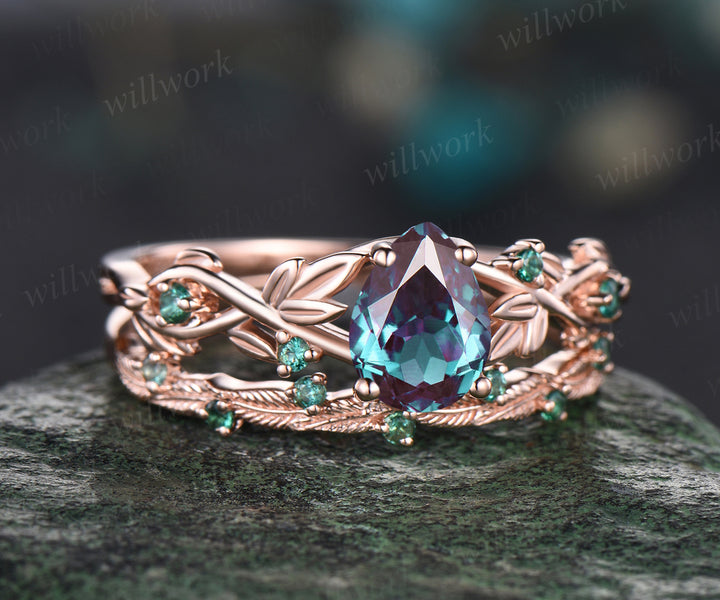 Unique Pear Cut Alexandrite Engagement Ring Set Leaf Vine Twig Branch Nature Inspired Ring Emerald Wedding Band Art Deco 2pcs Bridal Ring Set