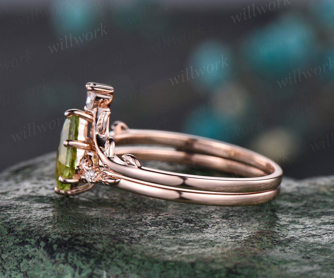 Unique kite peridot engagement ring rose gold art deco nature inspired pear moissanite ring women wedding promise ring set birthstone gift