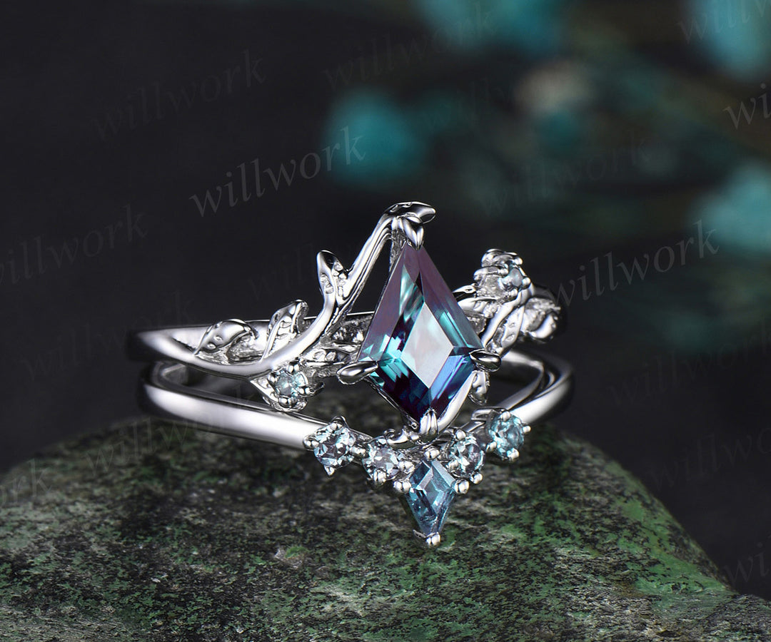 Kite cut alexandrite engagement ring set solid 14k white gold vintage leaf three stone unique wedding ring set women