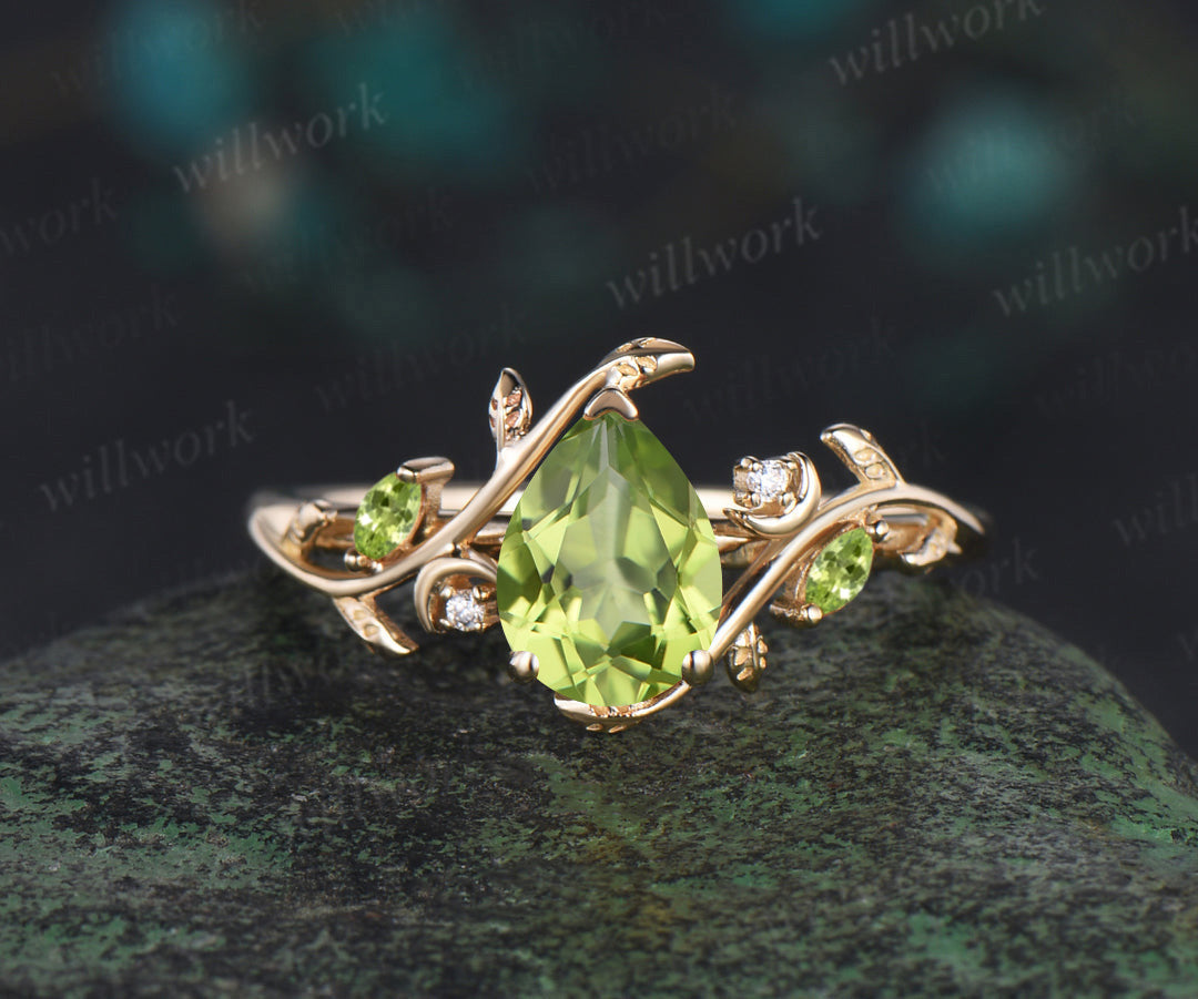 Vintage pear shaped peridot engagement ring twisted leaf moon Crystal gemstone wedding anniversary ring set gift