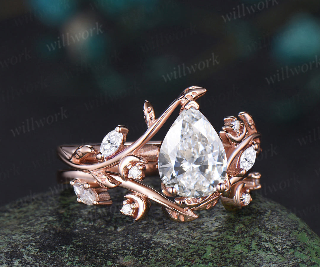 Pear IGI Certified Lab Grown Diamond Engagement Ring Nature Inspired Leaf Moon Wedding Bridal Ring Set