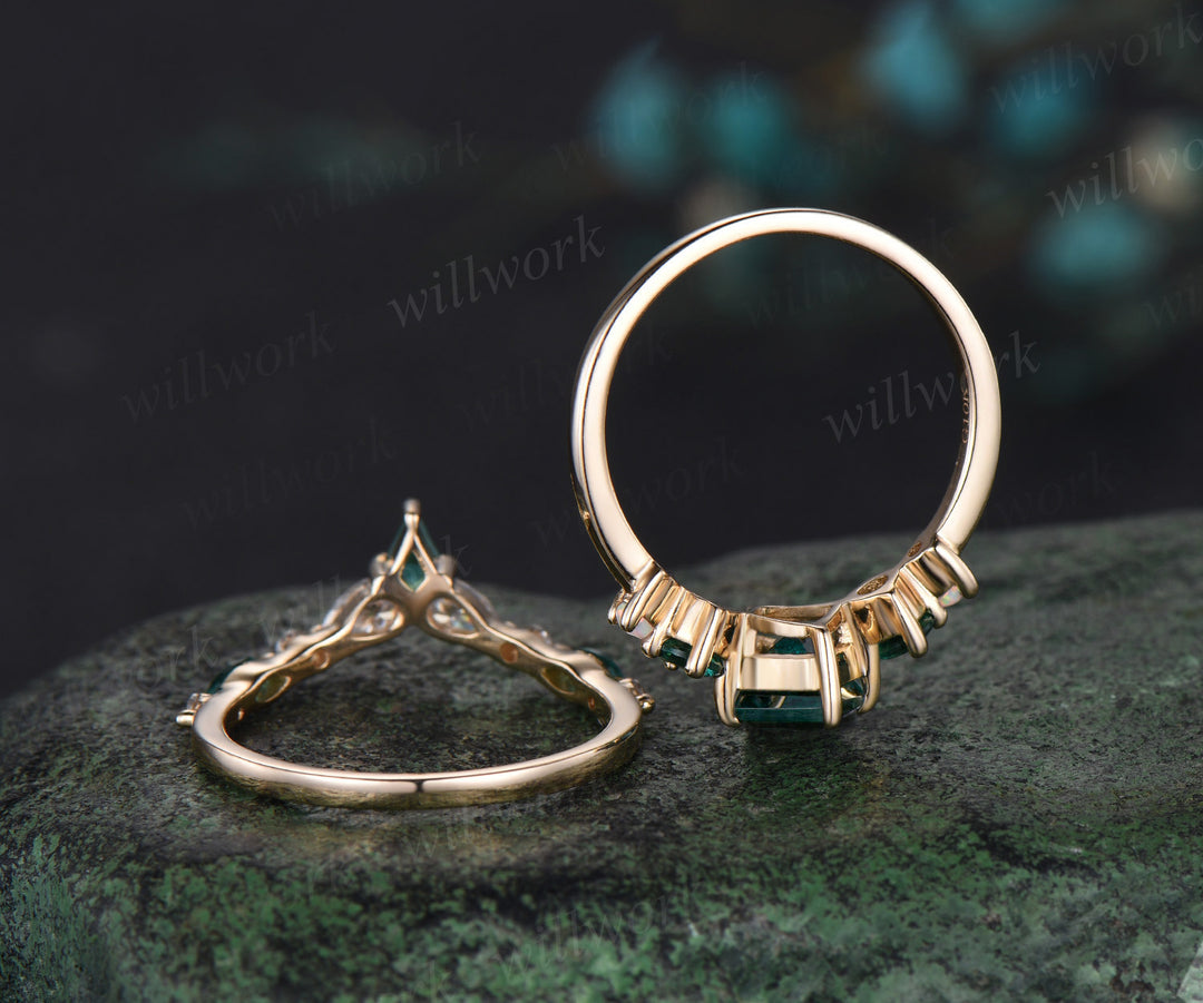 Unique kite emerald engagement ring set 5-Stone ring curved kite emerald moissanite wedding band May birthstone jewelry gifts