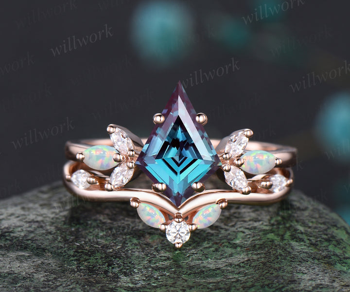Unique June Birthstone Kite Alexandrite Engagement Ring Set 14k Rose Gold Moissanite Amethyst Bridal Ring Set