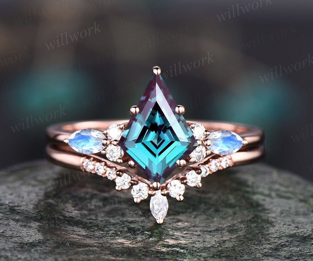 Antique Cushion Shaped Alexandrite Wedding hotsell Ring For Bride, Beautiful Halo Proposal Ring, June Birthstone, Alexandrite Jewelry, Gift For Love