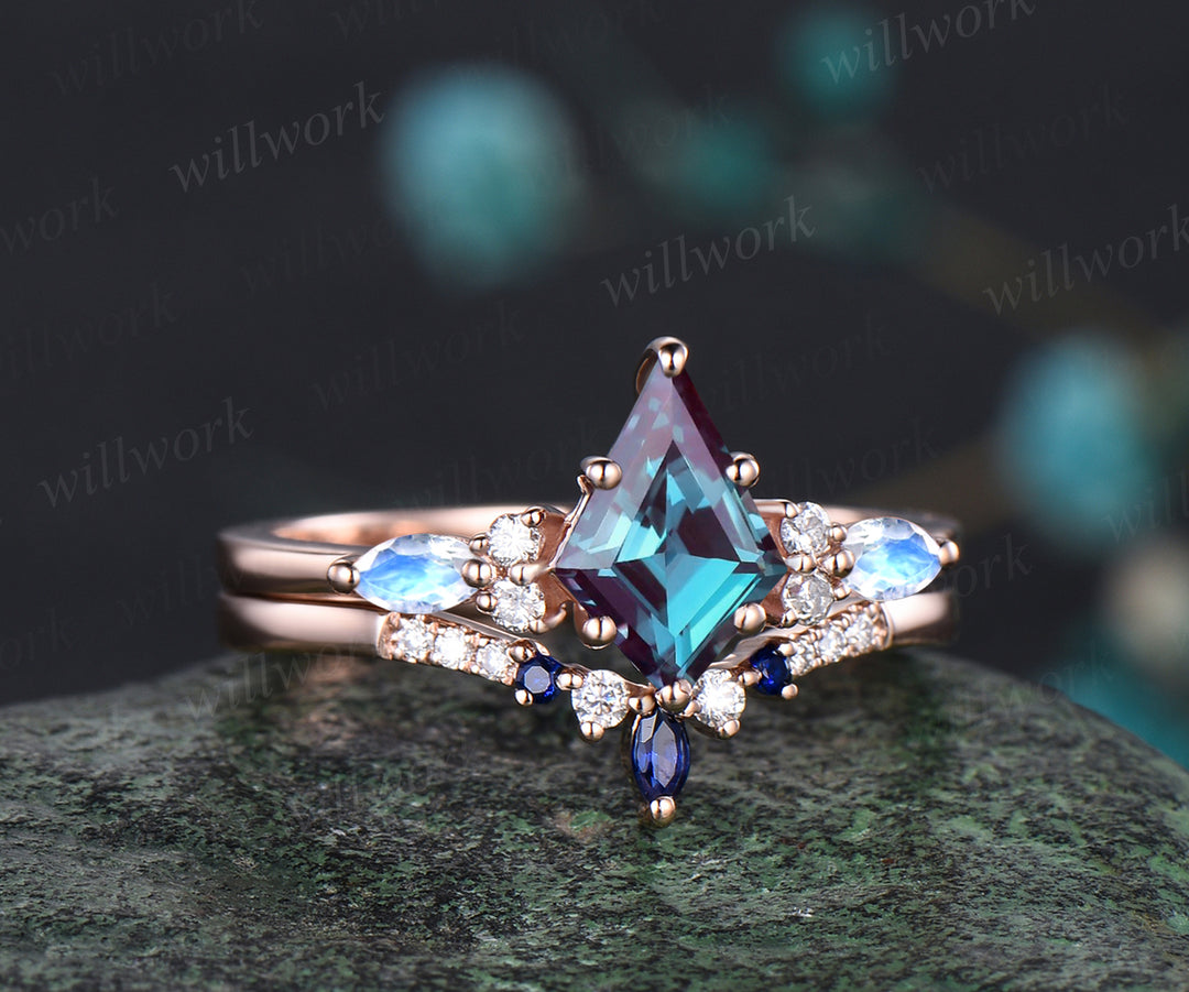 Unique Kite Cut Alexandrite Engagement Ring Set June Birthstone Moonstone Blue Sapphire Moissanite Diamond Ring 14k Rose Gold 2pcs Bridal Ring Set