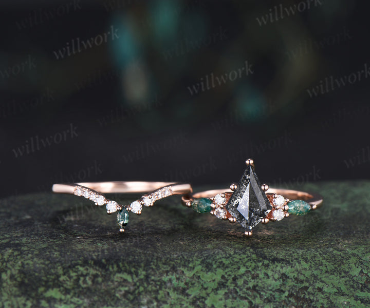 Vintage kite cut salt and pepper diamond engagement ring set unique marquise moss agate seven stone diamond bridal set