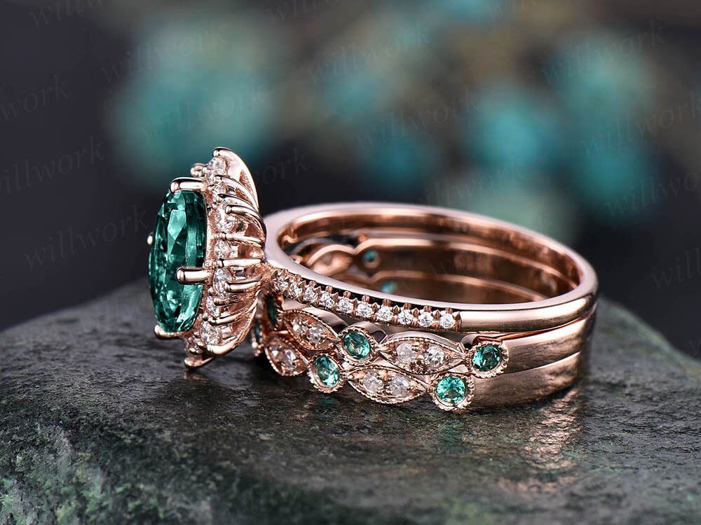 3pc Halo cluster emerald engagement ring rose gold moissanite halo ring natural emerald diamond wedding band vintage women bridal ring set
