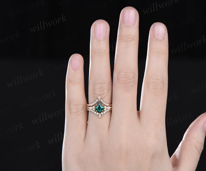 Kite cut green emerald engagement ring solid 14k yellow gold stacking moissanite wedding bridal ring set women gemstone jewelry