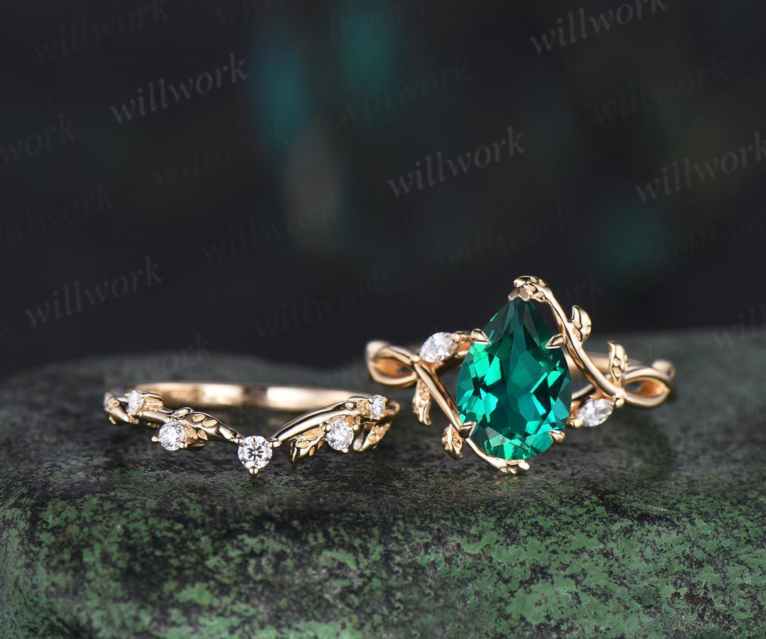 Pear cut green emerald ring vintage infinity split shank engagement ring set art deco leaf diamond ring women retro unique bridal set gift
