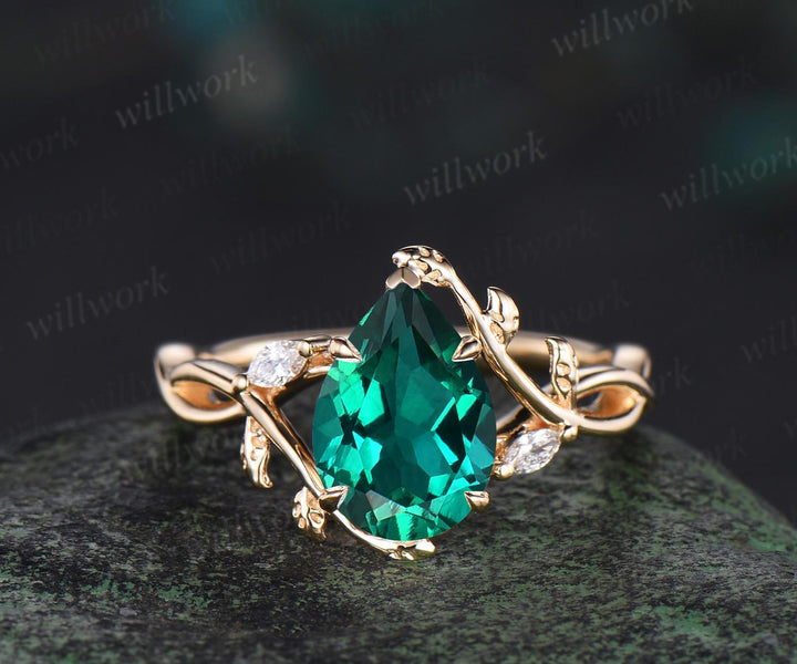 Pear cut green emerald ring vintage infinity split shank engagement ring set art deco leaf diamond ring women retro unique bridal set gift