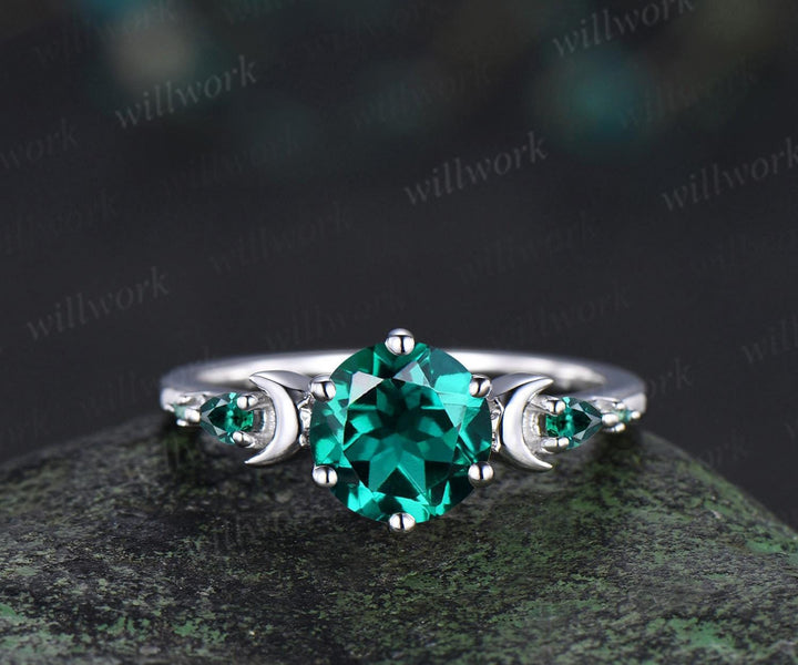 Round cut green emerald ring vintage 18k white gold moon five stone unique engagement ring emerald bezel sun star ring jewelry