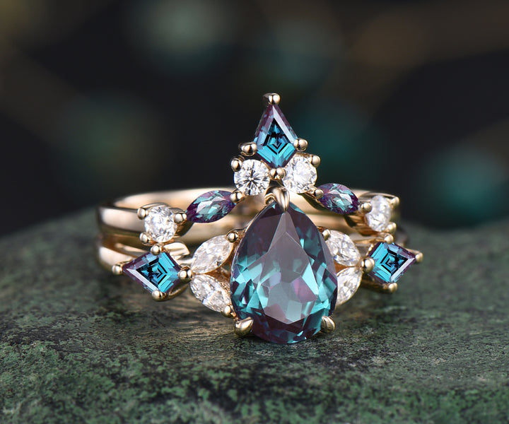 Teardrop Alexandrite engagement ring set cluster moissaanite kite alexandrite ring art deco crown wedding band June birthstone ring bridal wedding set