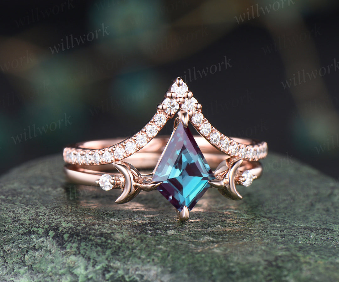 Vintage kite cut Alexandrite engagement ring unique moon moissanites ring rose gold curved V shape wedding band bridal set