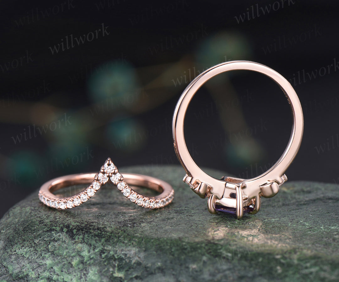 Vintage kite cut Alexandrite engagement ring unique moon moissanites ring rose gold curved V shape wedding band bridal set