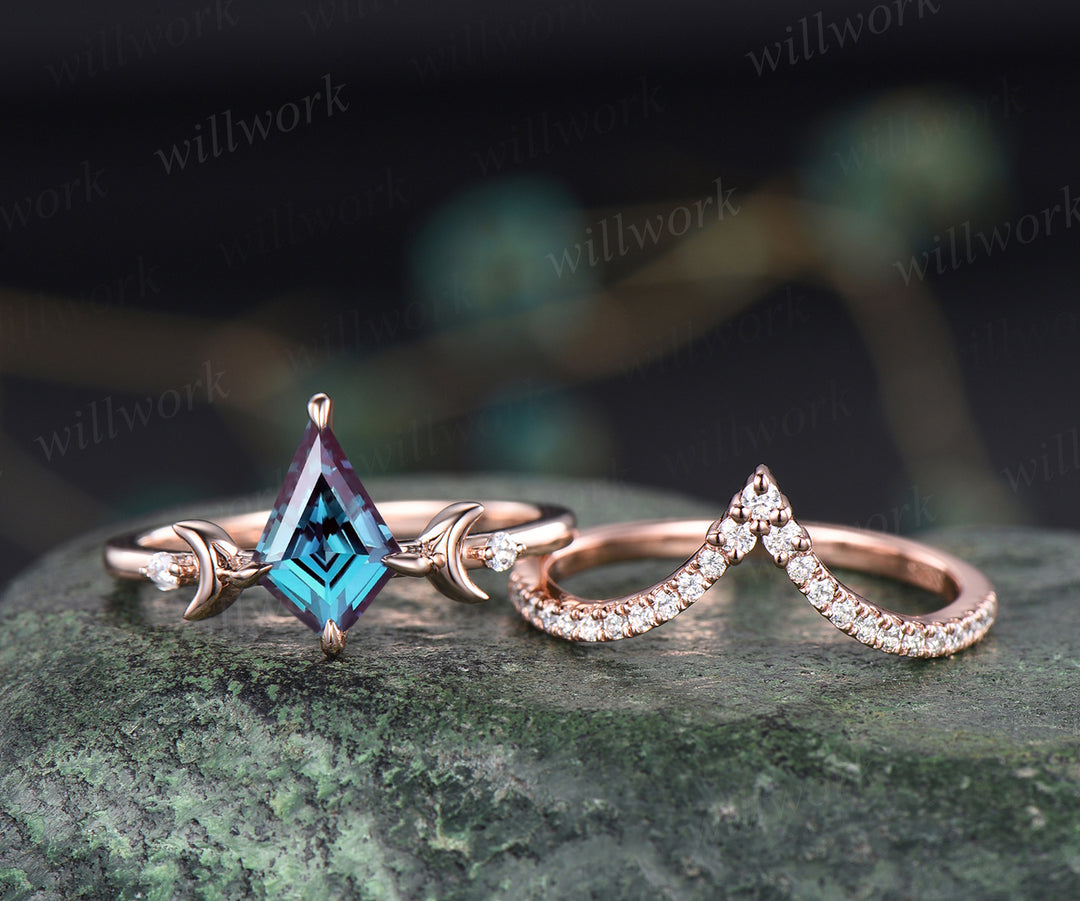 Vintage kite cut Alexandrite engagement ring unique moon moissanites ring rose gold curved V shape wedding band bridal set