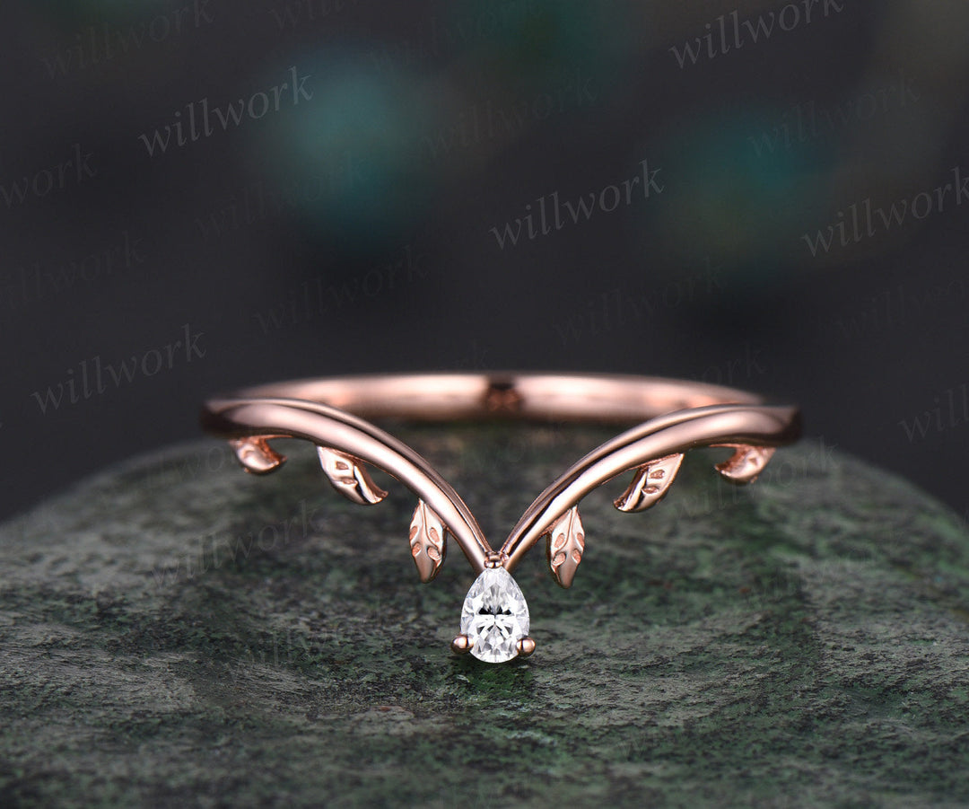 Nature inspired leaf pear diamond wedding band 14k yellow gold art deco vintage moissanite wedding ring band anniversary ring women gift