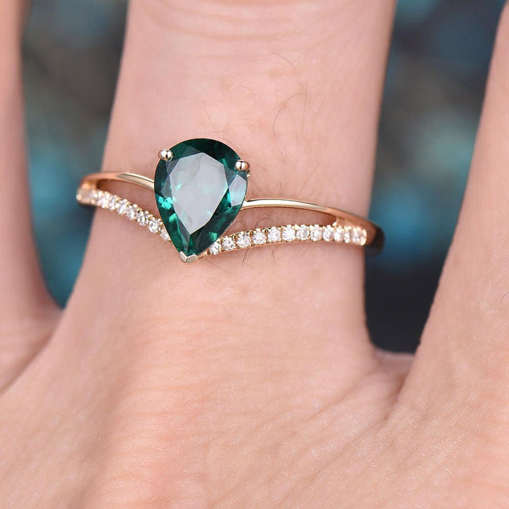 Pear cut emerald engagement ring 14k yellow gold diamond ring split shank stacking band gift unique antique wedding promise anniversary ring