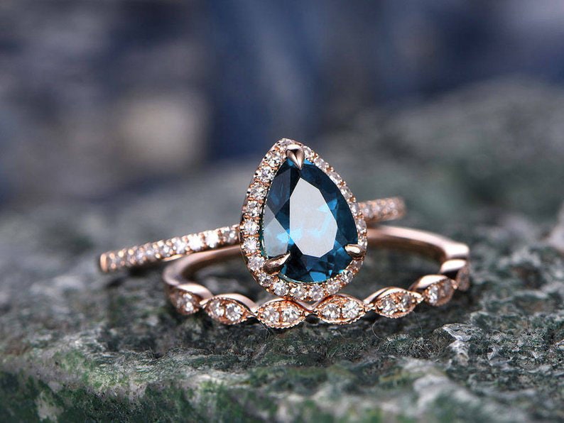 2pcs Pear cut London blue topaz engagement ring set rose gold