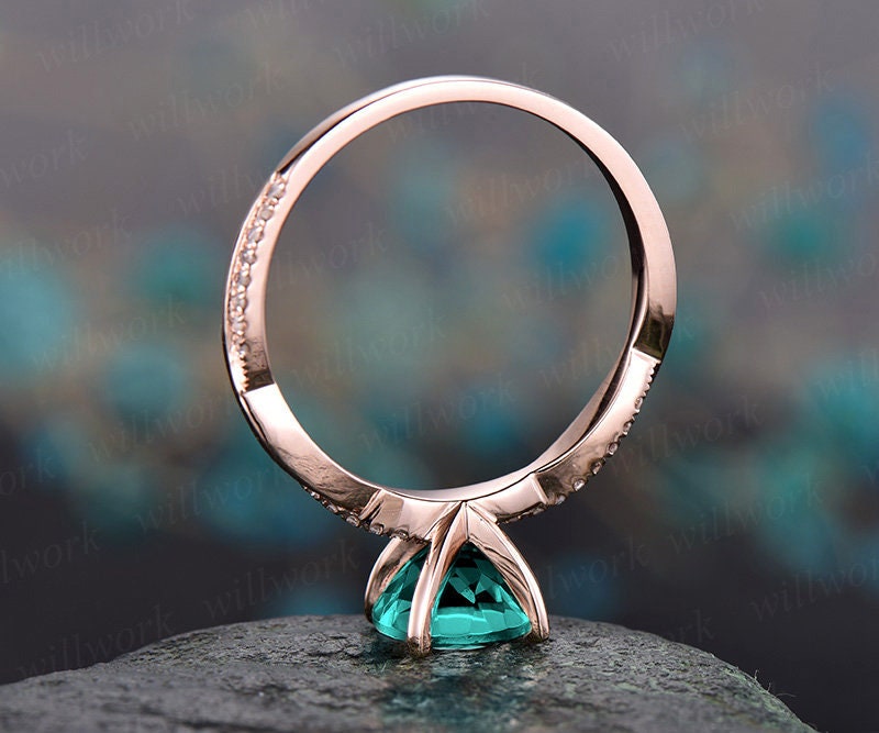 7mm round cut emerald engagement ring solid 14k rose gold twisted real diamond ring May birthstone emerald ring bridal wedding promise ring
