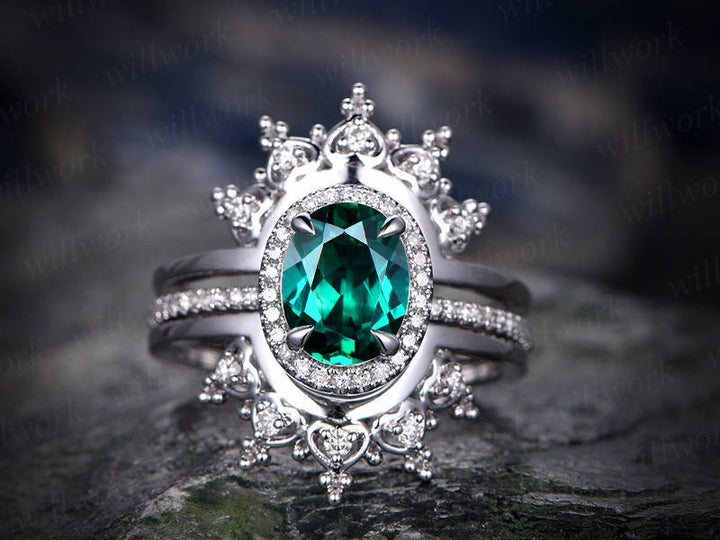 Emerald wedding bridal set emerald engagement ring set solid 14k white rose gold diamond halo crown unique vintage matching wedding ring set