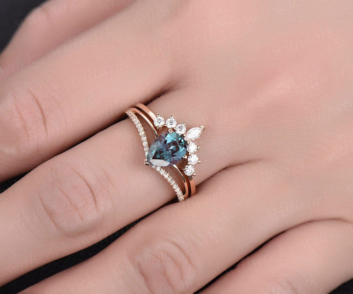 2pcs Alexandrite Ring Set Color Change Alexandrite Engagement Ring Set Diamond Moissanite Alexandrite Wedding Bridal Ring Set Anniversary