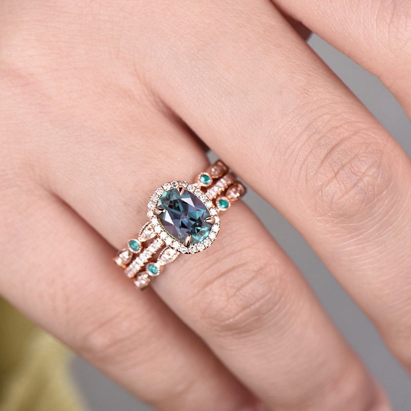 Vintage Unique oval cut Alexandrite engagement ring set rose gold ring set halo diamond ring set art deco bridal wedding ring set for women
