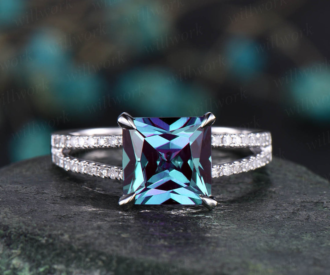 Alexandrite ring vintage Alexandrite engagement ring rose gold unique princess cut engagement ring split shank diamond wedding ring women