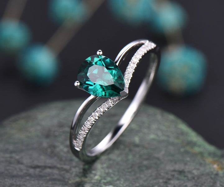 6x8mm pear cut emerald engagement ring rose gold diamond ring split shank stacking band gift unique antique wedding promise anniversary ring