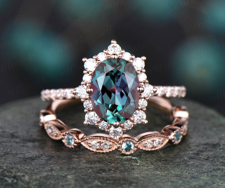 2pcs vintage unique Alexandrite engagement ring set 14k rose gold ring moissanite halo ring  Alexandrite bridal set diamond wedding band