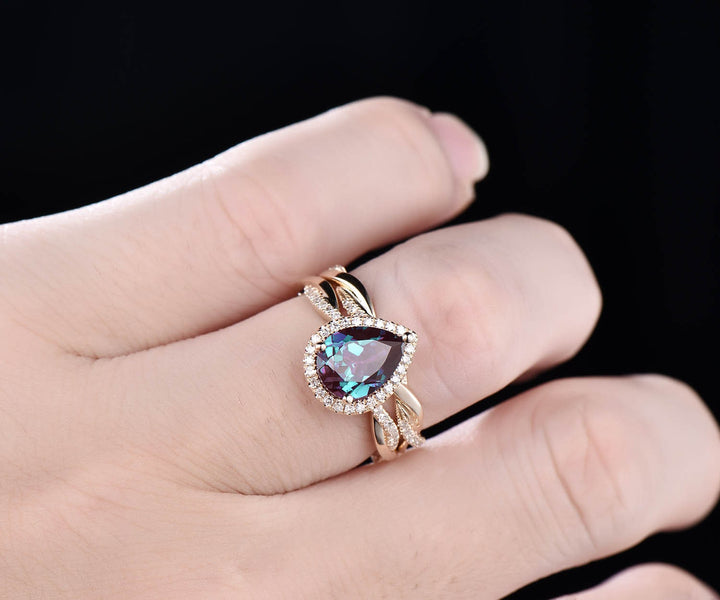 Vintage unique halo engagement ring 2pc Alexandrite engagement ring set 14k yellow gold 3/4 eternity twisted diamond bridal wedding ring set