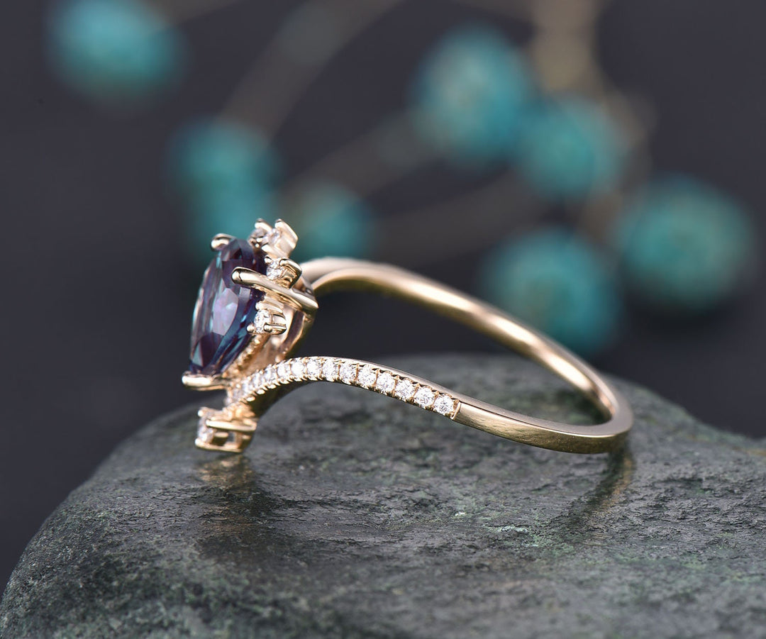 Cluster moissanite ring Alexandrite ring vintage teardrop Alexandrite engagement ring solid 14k/18k rose gold custom jewelry birthday gift
