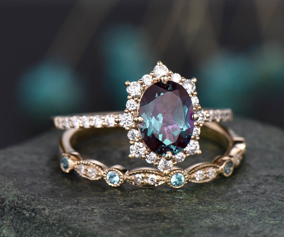 2pcs vintage unique Alexandrite engagement ring set 14k rose gold ring moissanite halo ring  Alexandrite bridal set diamond wedding band