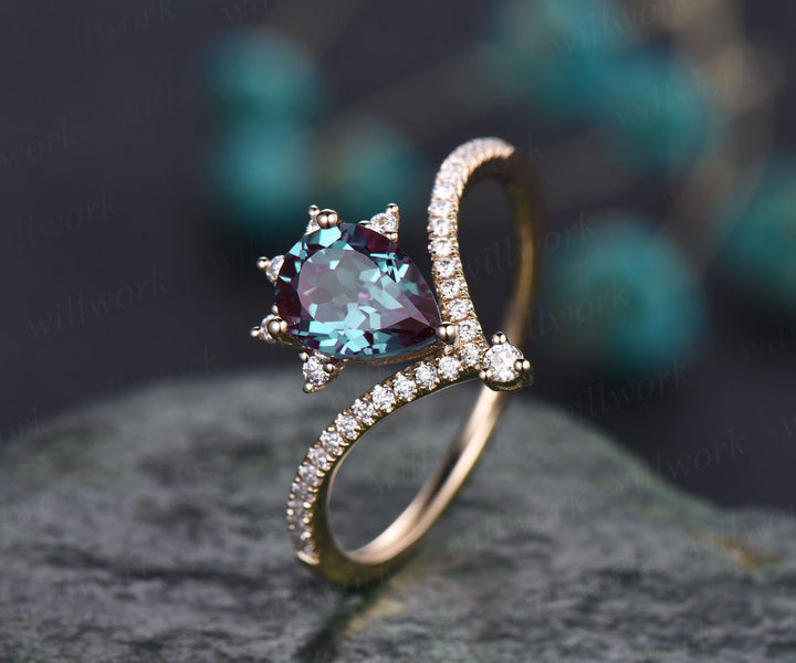 Cluster moissanite ring Alexandrite ring vintage teardrop Alexandrite engagement ring solid 14k/18k rose gold custom jewelry birthday gift