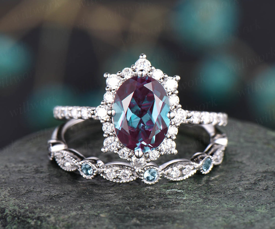 2pcs vintage unique Alexandrite engagement ring set 14k rose gold ring moissanite halo ring  Alexandrite bridal set diamond wedding band