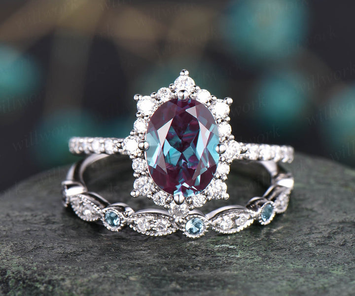 2pcs vintage unique Alexandrite engagement ring set 14k rose gold ring moissanite halo ring  Alexandrite bridal set diamond wedding band