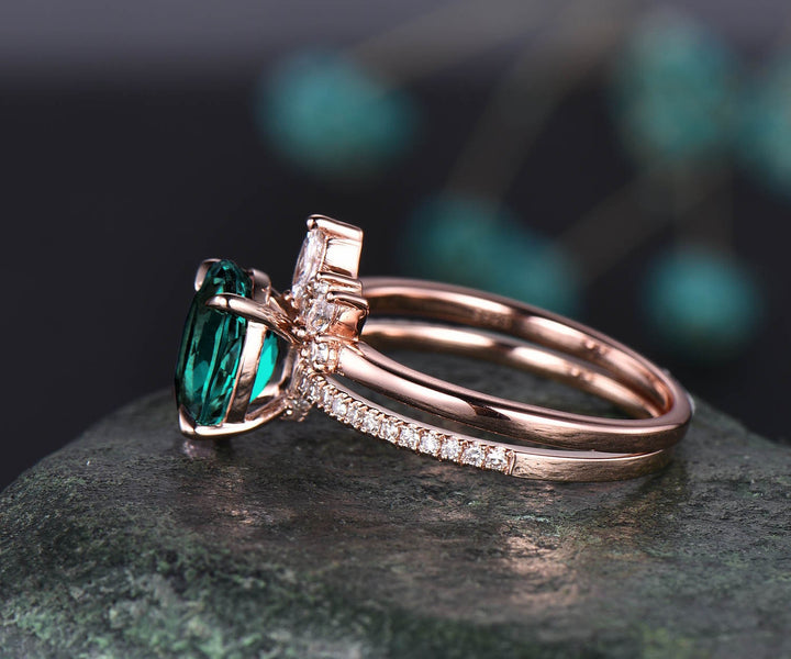 Unique vintage emerald wedding bridal set 2pcs emerald engagement ring set diamond ring marquise crown moissanite rose gold wedding band