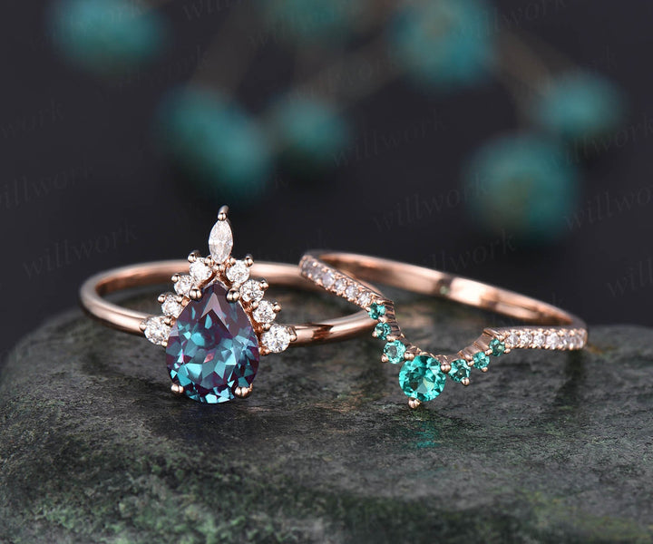 Rose gold ring set emerald bridal set 2pcs pear cut Alexandrite engagement ring set moissanite ring crown marquise unique vintage ring band