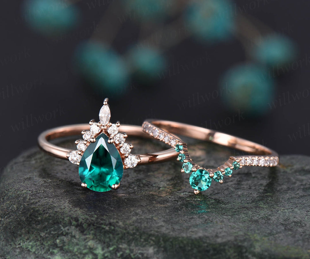 Rose gold ring set emerald bridal set 2pcs pear cut emerald engagement ring set moissanite ring crown marquise unique vintage ring band
