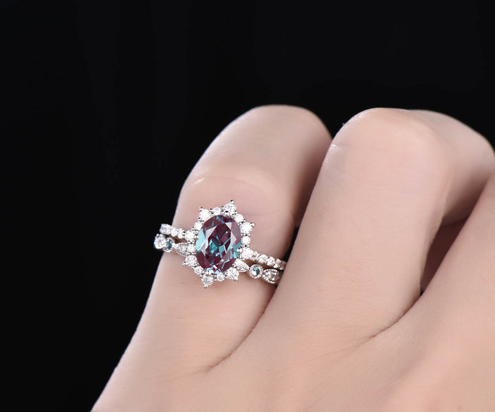 2pcs vintage unique Alexandrite engagement ring set 14k rose gold ring moissanite halo ring  Alexandrite bridal set diamond wedding band