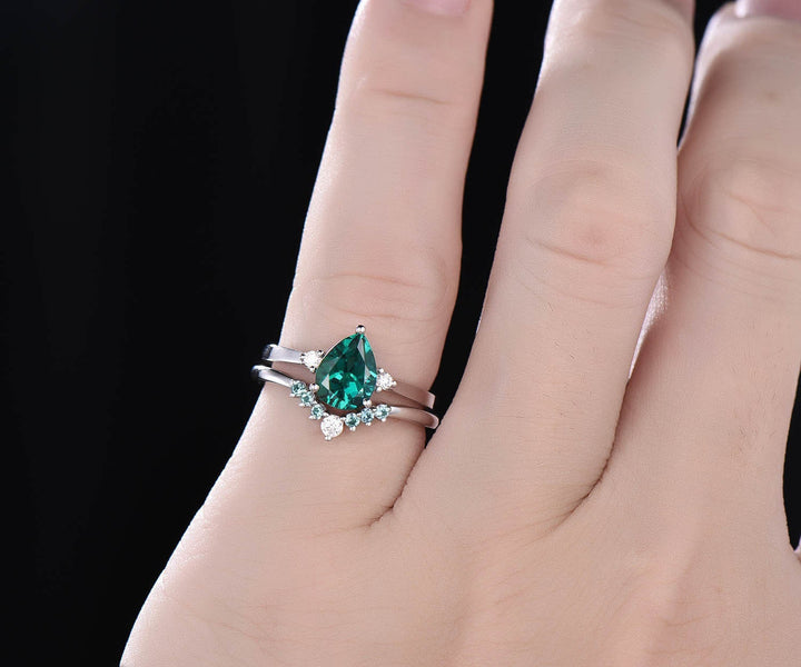 White gold ring 2pcs emerald ring set emerald engagement ring set May birthstone ring moissanite three stone ring alexandrite wedding band - willwork