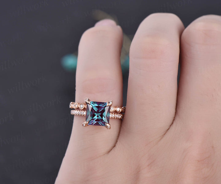 8mm Princess cut Alexandrite engagement ring set 2pcs Alexandrite ring set June birthstone ring pyramid under halo basket diamond ring band