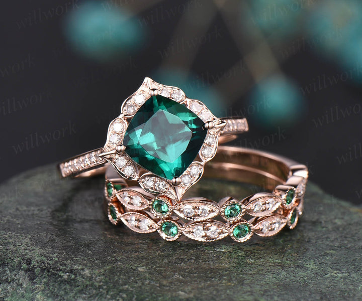 Unique vintage flower halo diamond engagement ring set 3pcs emerald engagement ring set solid 14k rose gold natural emerald wedding band