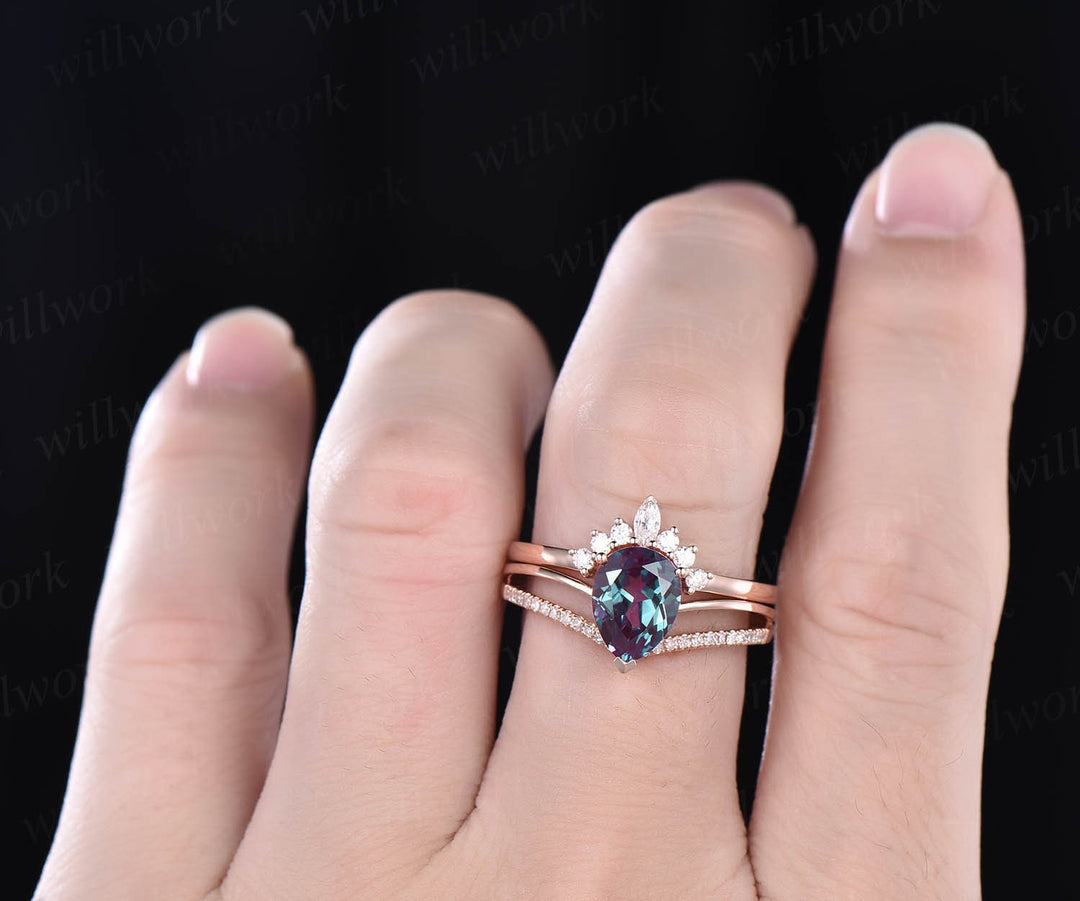 2pcs Alexandrite Ring Set Color Change Alexandrite Engagement Ring Set Diamond Moissanite Alexandrite Wedding Bridal Ring Set Anniversary