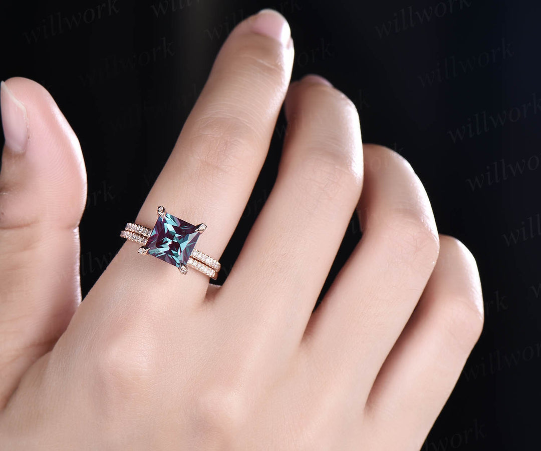 Princess cut ring pyramid diamond bridal set rose gold ring 2pcs Alexandrite engagement ring set unique vintage ring custom jewelry gift