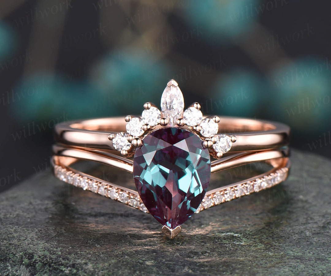 2pcs Alexandrite Ring Set Color Change Alexandrite Engagement Ring Set Diamond Moissanite Alexandrite Wedding Bridal Ring Set Anniversary