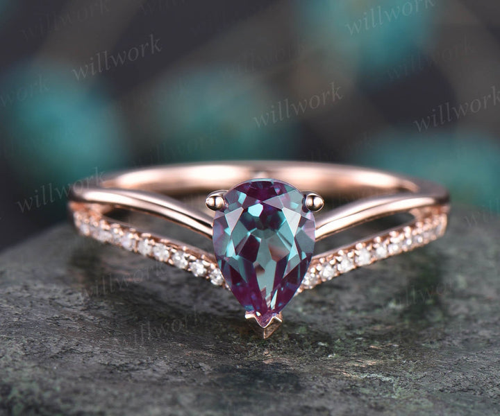 5x7mm Pear Lab treated Alexandrite engagement ring rose gold diamond split shank stacking ring vintage engagement ring June birthstone ring