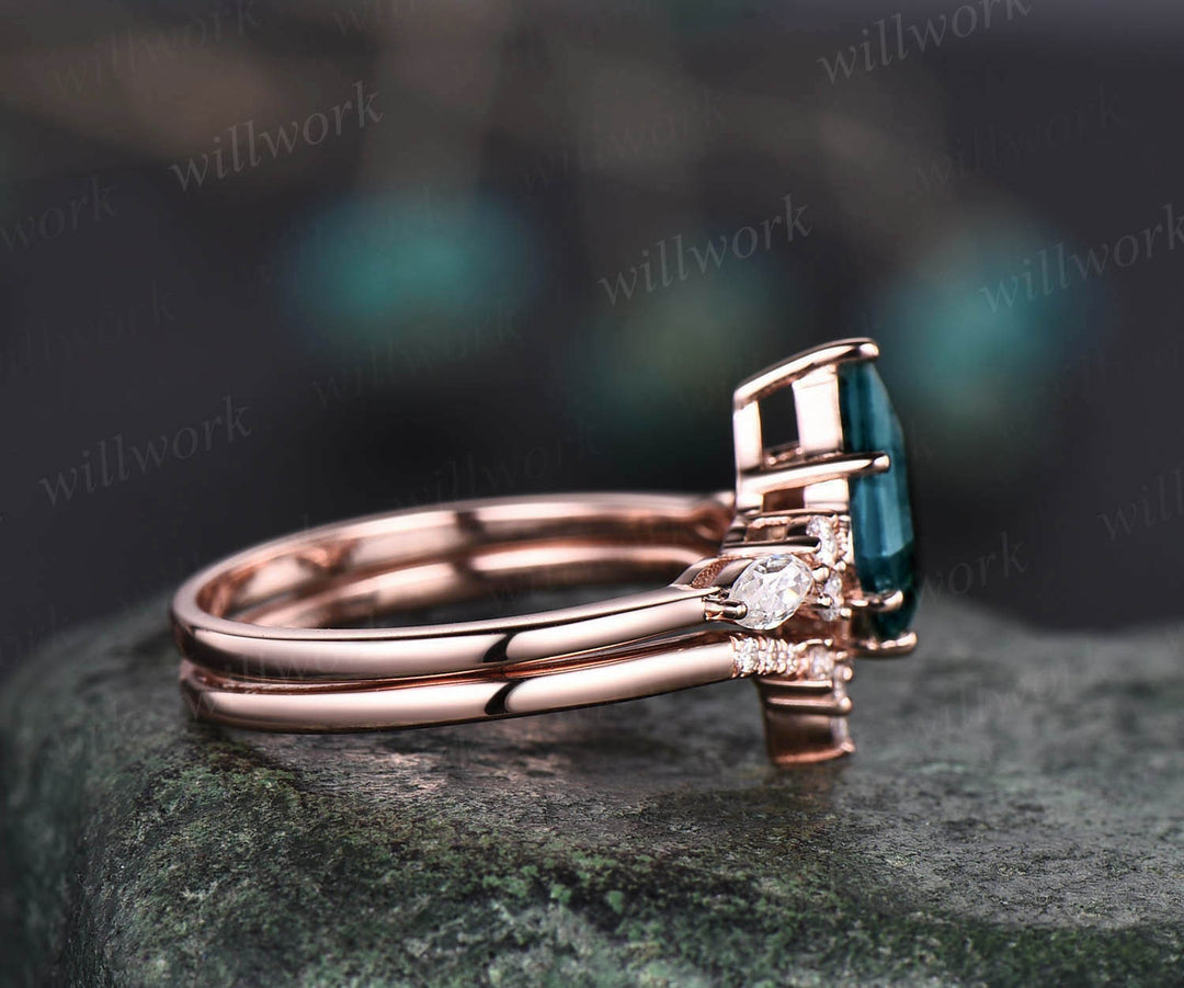 Alexandrite ring kite cut engagement ring rose gold Alternative Alexandrite engagement ring art deco diamond ring set anniversary ring set