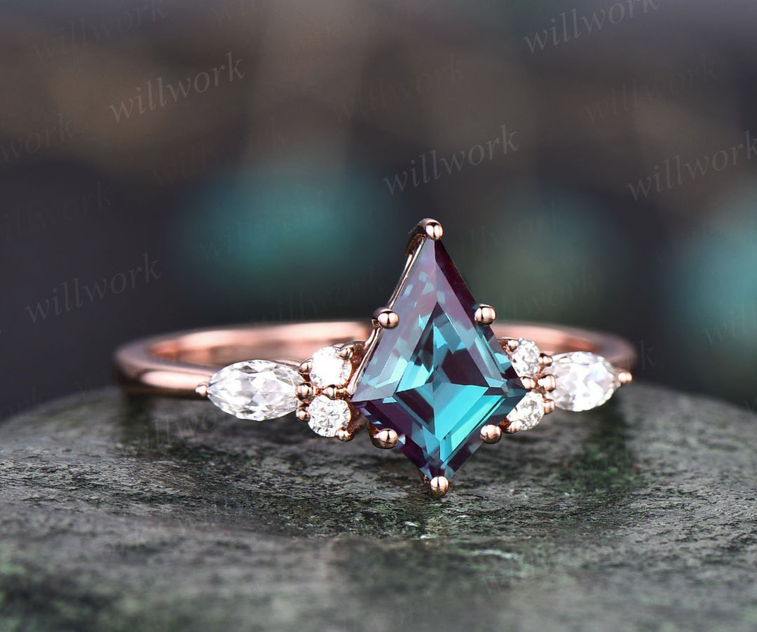 Alexandrite ring kite cut engagement ring rose gold Alternative Alexandrite engagement ring art deco diamond ring set anniversary ring set