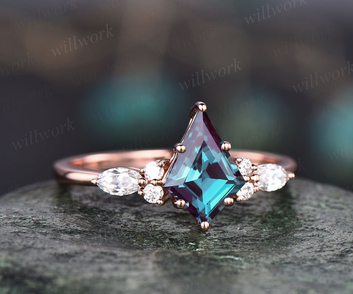 Alexandrite ring kite cut engagement ring rose gold Alternative Alexandrite engagement ring art deco diamond ring set anniversary ring set